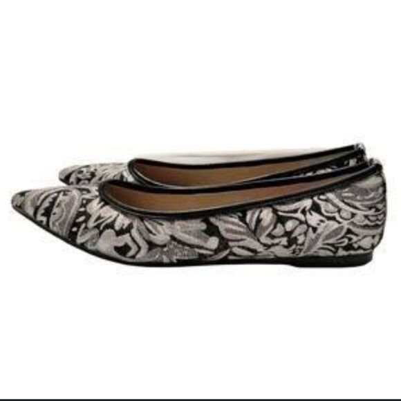 KAARI BLUE WOMEN'S HILLARY FABRIC POINTED TOE BALLET FLATS - Picture 15 of 16